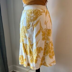 Ann Taylor Gold Yellow A-Line Midi Skirt for Resort